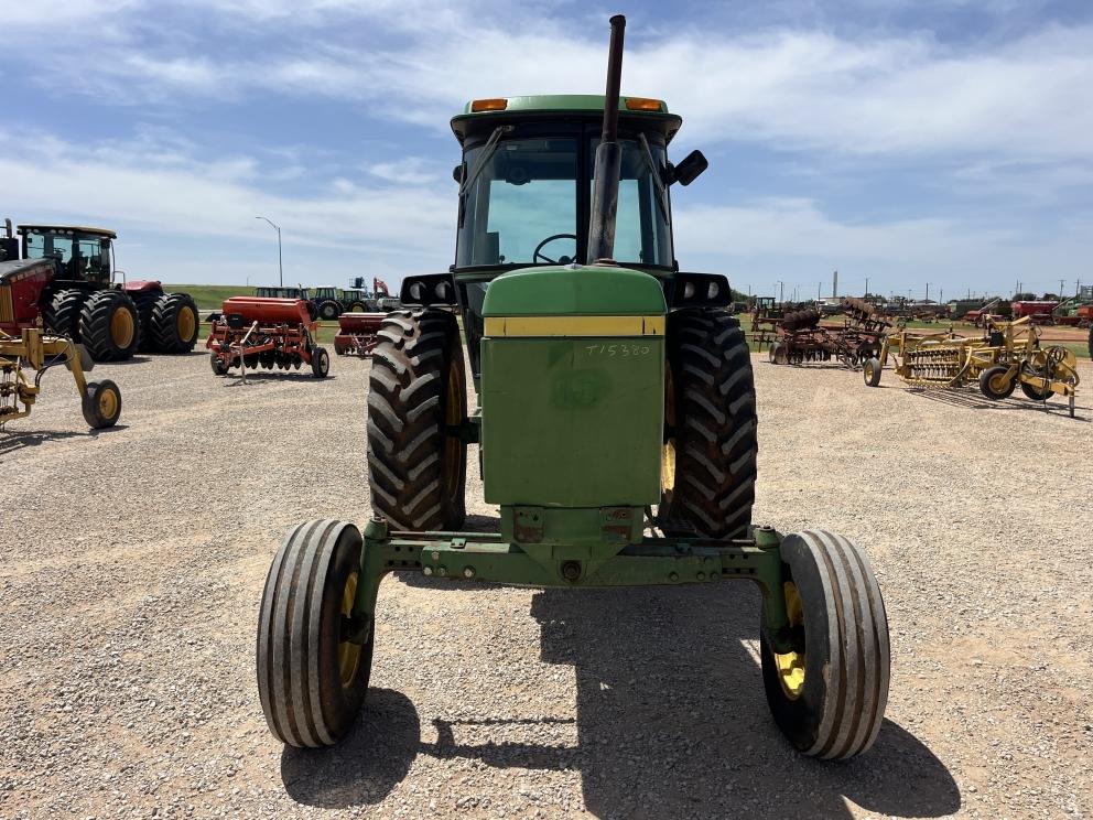 Image for 1979 John Deere 4240