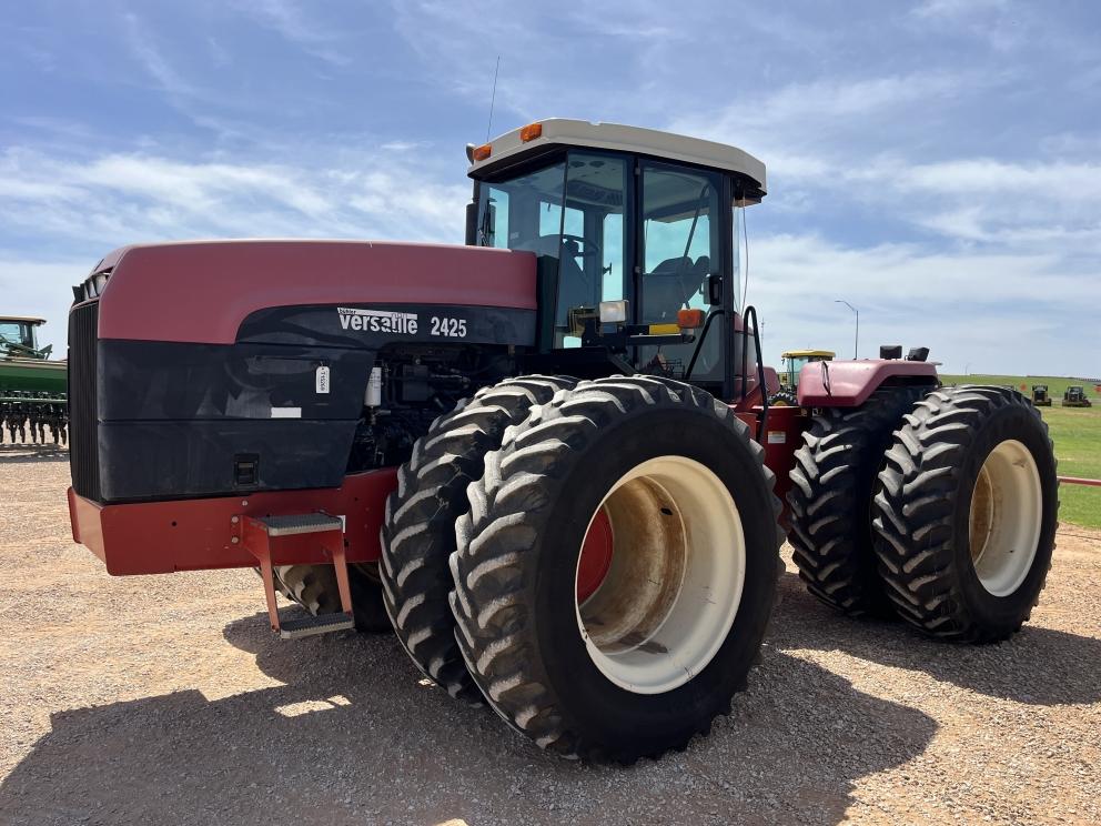 Image for 2005 Buhler-Versatile 2425