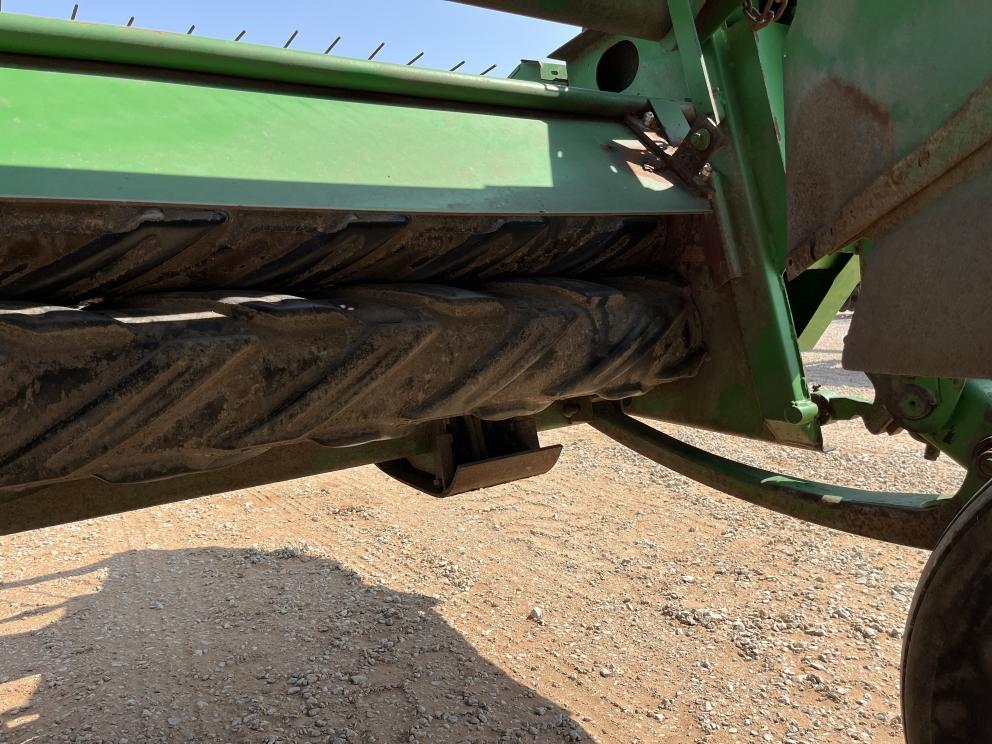 Image for 1997 John Deere 820