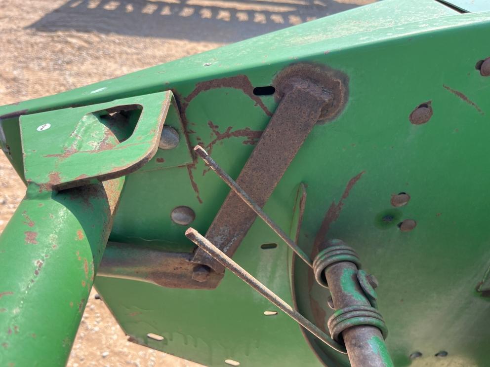 Image for 1997 John Deere 820
