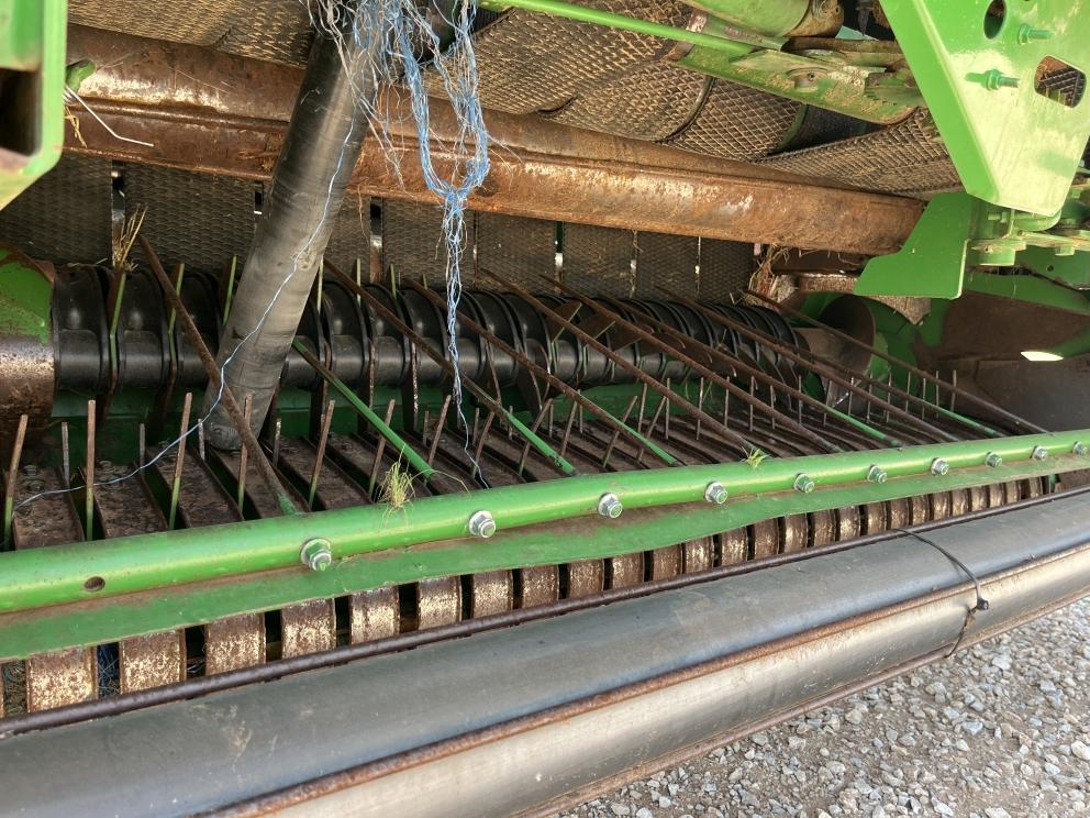 Image for 2015 John Deere 569