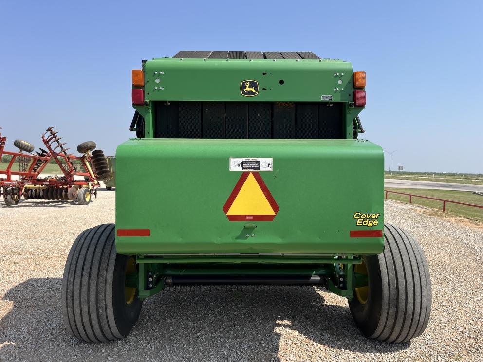Image for 2015 John Deere 569