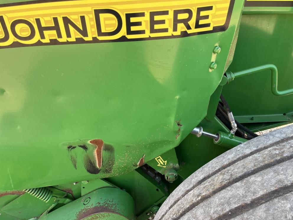 Image for 2015 John Deere 569