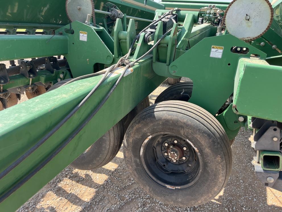 Image for 2005 Great Plains 3S4000