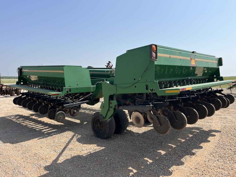 Image for 2005 Great Plains 3S4000