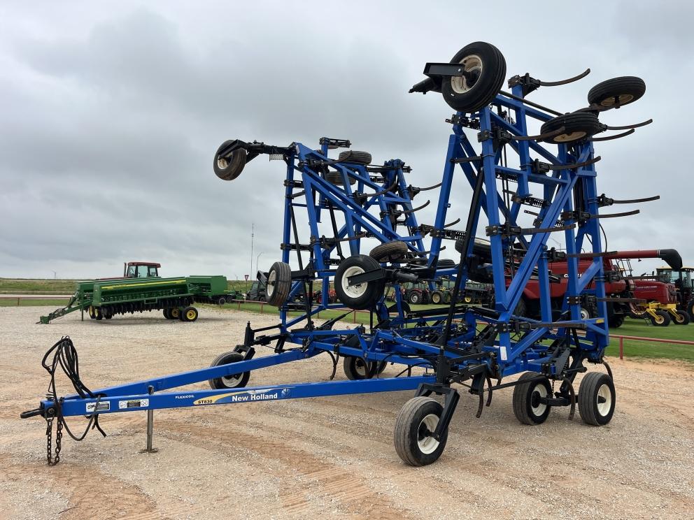 Image for 2014 New Holland ST830