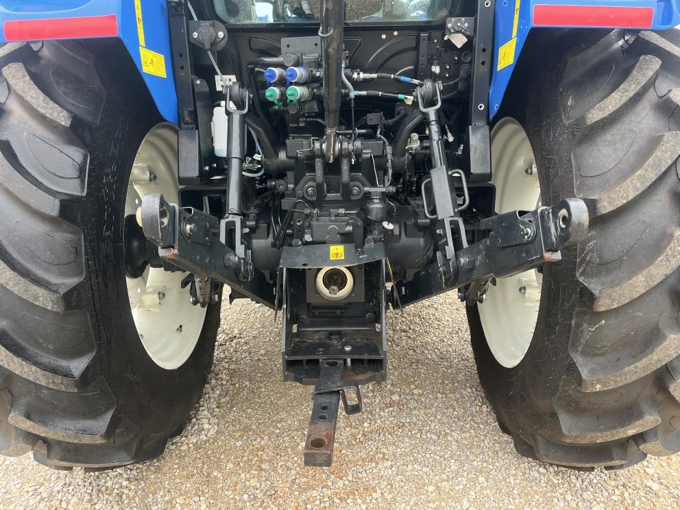 Image for 2020 New Holland WORKMASTER 120