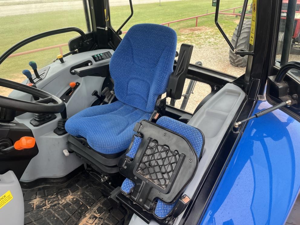 Image for 2020 New Holland WORKMASTER 120