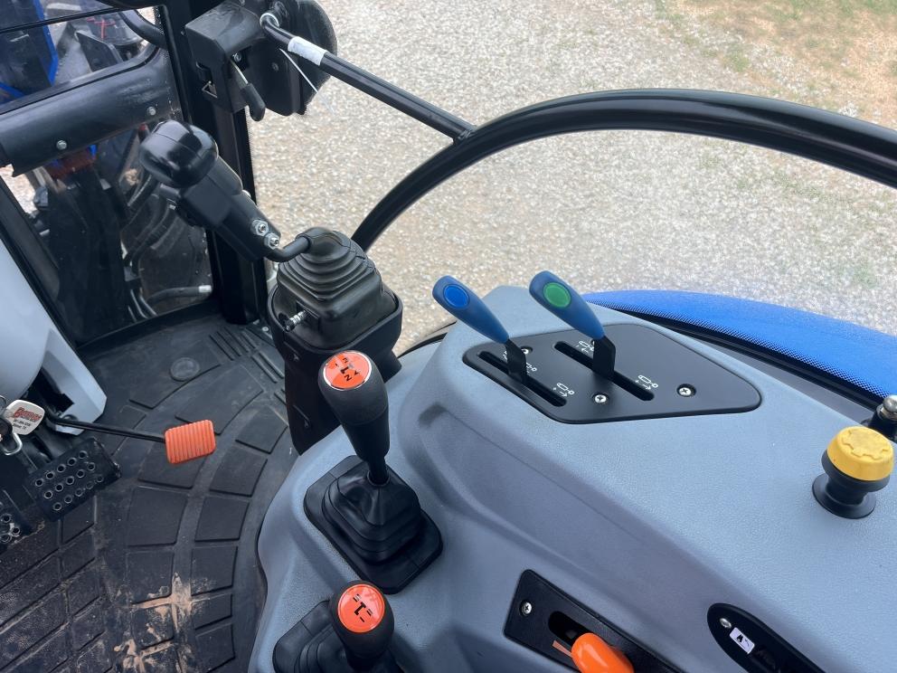 Image for 2020 New Holland WORKMASTER 120