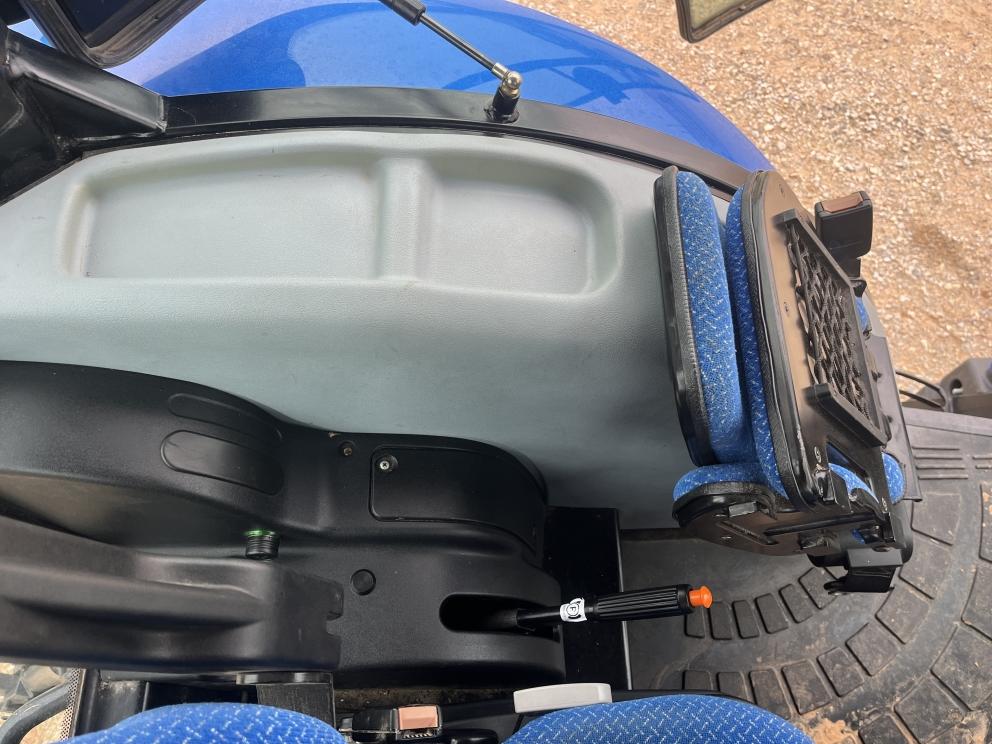 Image for 2020 New Holland WORKMASTER 120