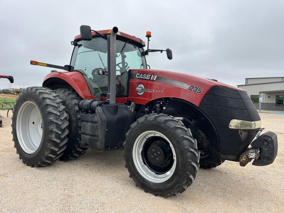 Image for 2013 Case IH MAGNUM 235