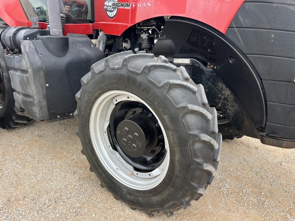 Image for 2013 Case IH MAGNUM 235