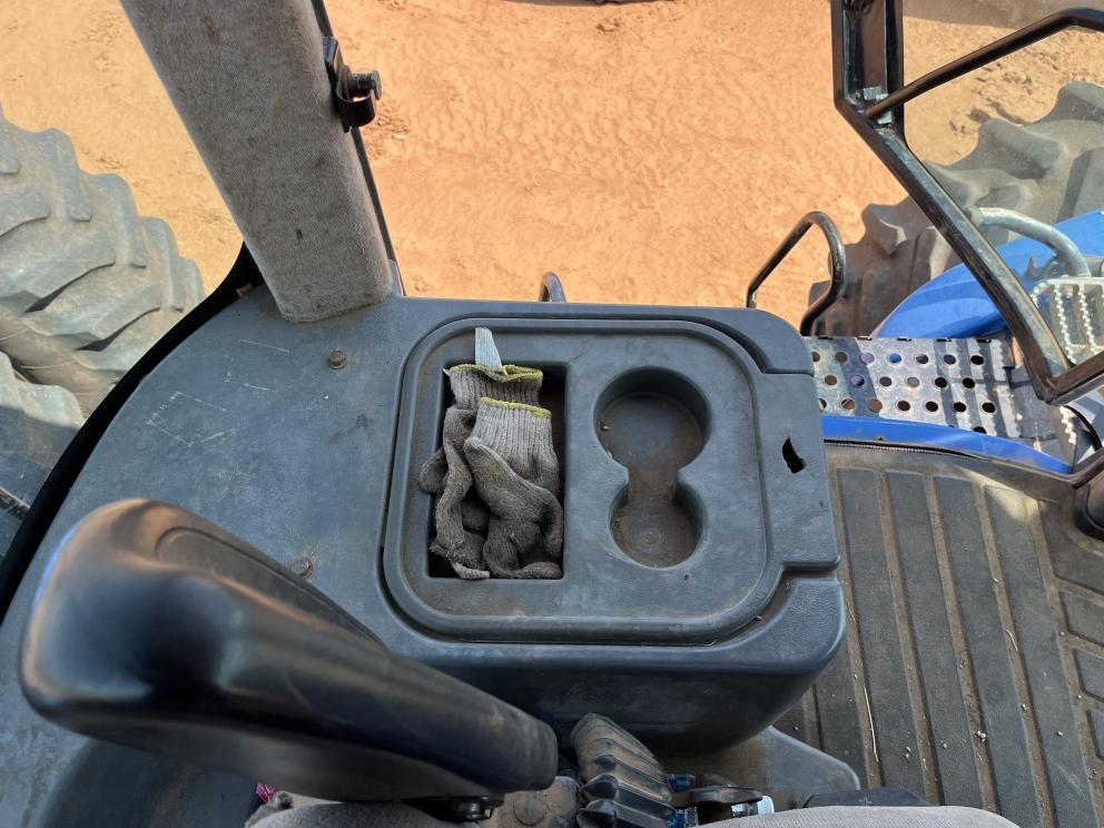 Image for 2002 New Holland TJ375