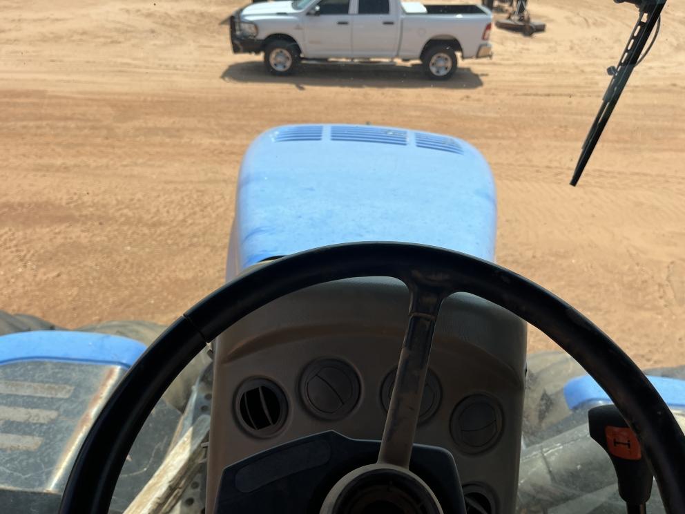Image for 2002 New Holland TJ375