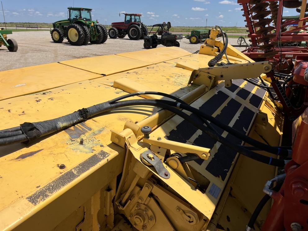 Image for 2009 New Holland H8060