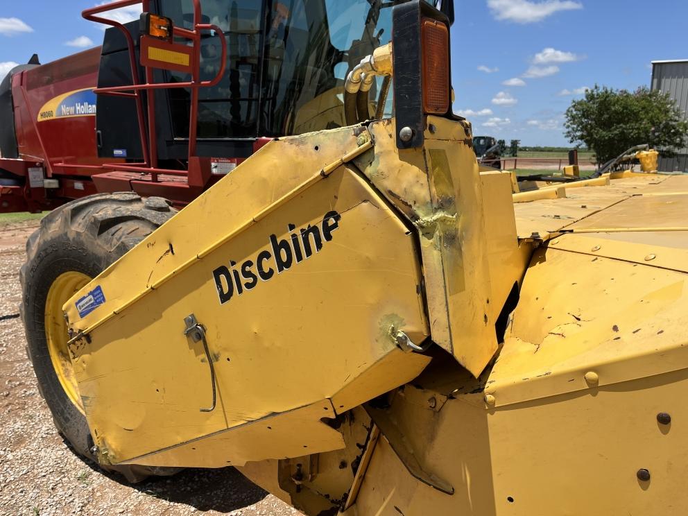 Image for 2009 New Holland H8060