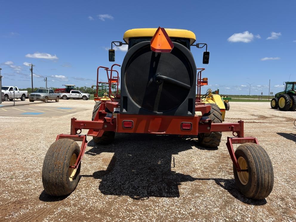 Image for 2009 New Holland H8060