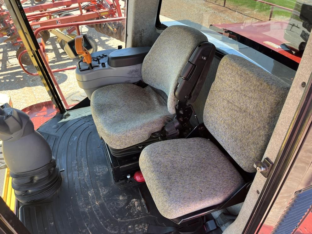 Image for 2009 New Holland H8060