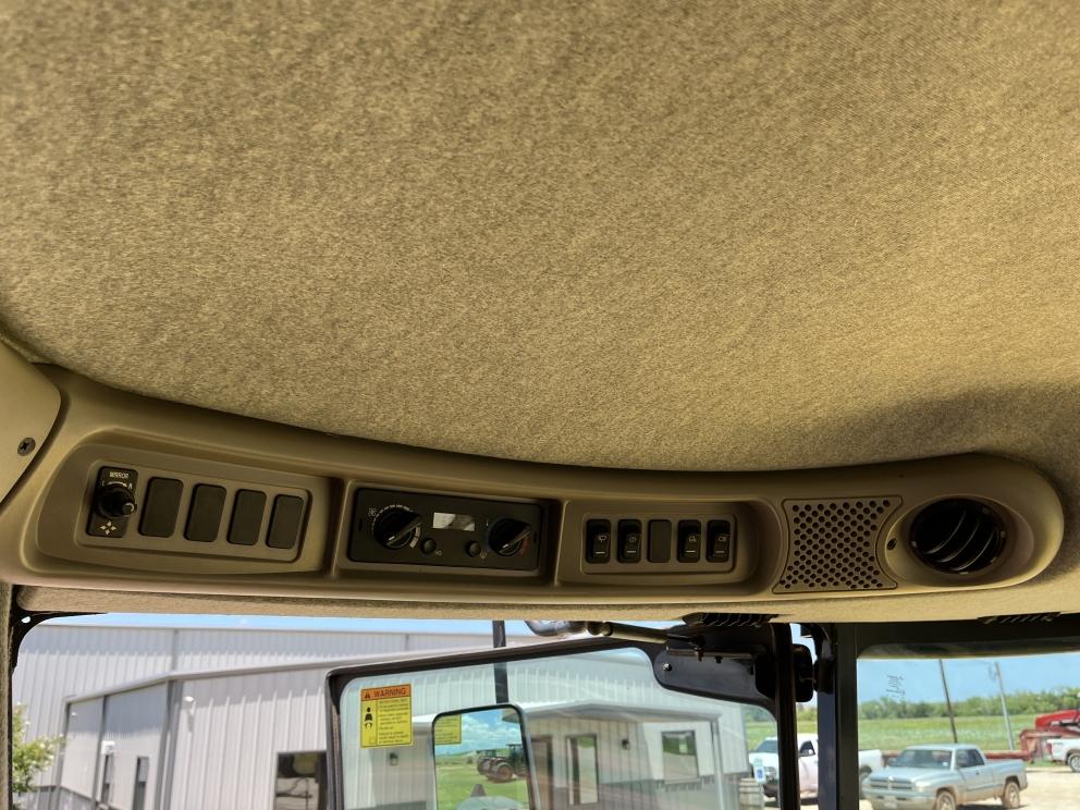 Image for 2009 New Holland H8060