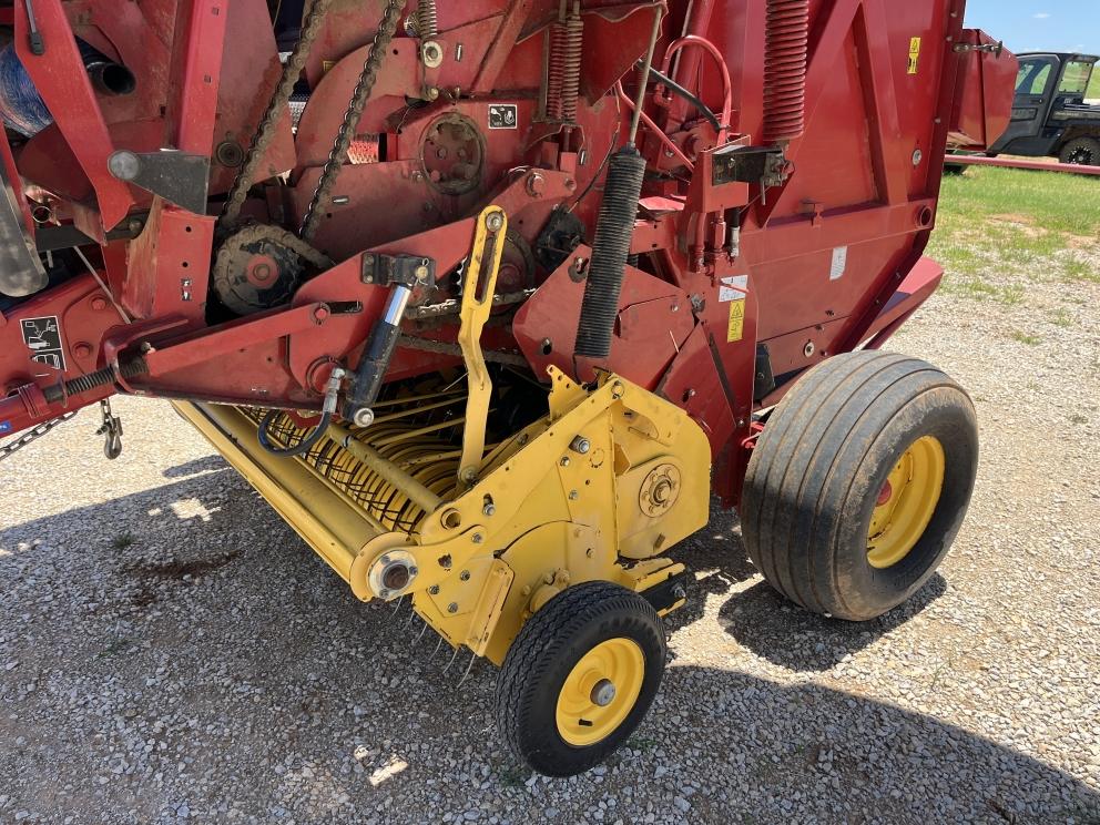Image for 2016 New Holland ROLL-BELT 460