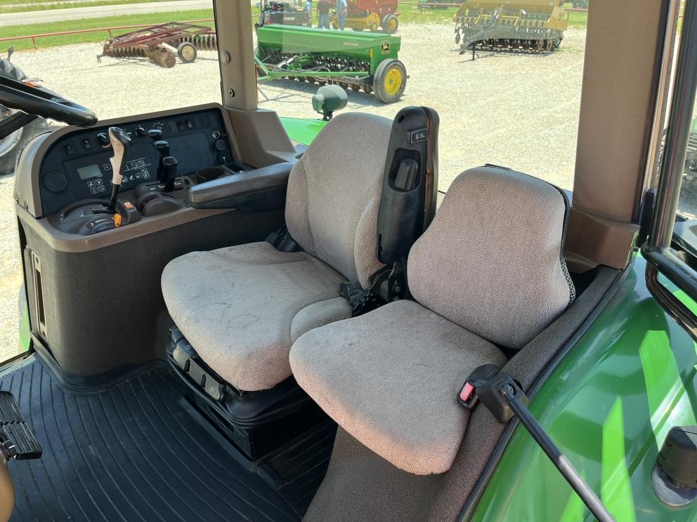 Image for 2008 John Deere 7830