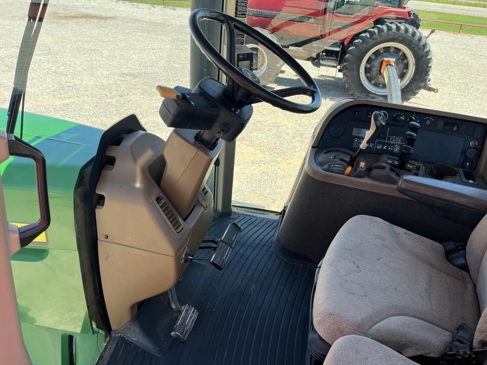 Image for 2008 John Deere 7830