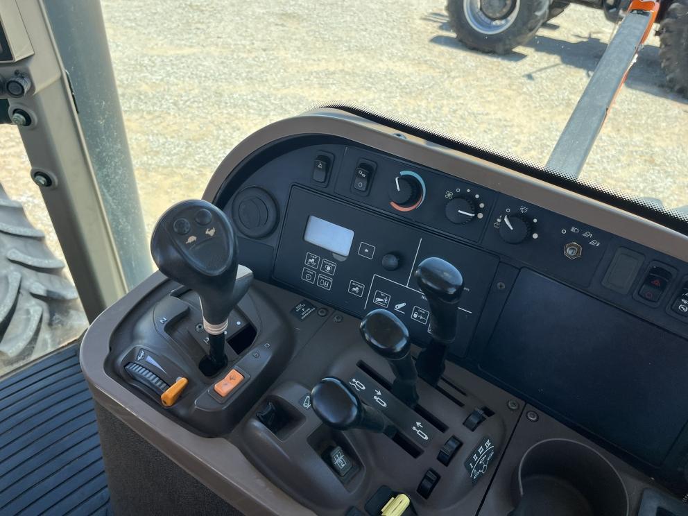 Image for 2008 John Deere 7830