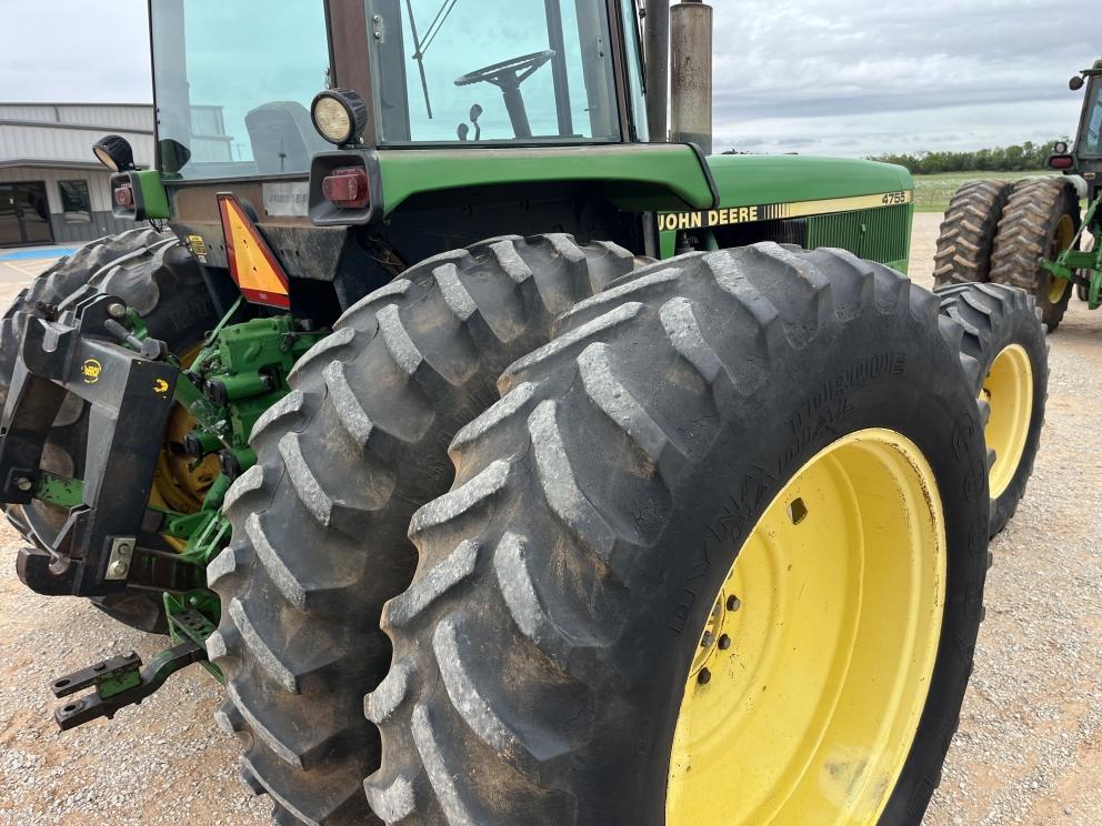 Image for 1991 John Deere 4755