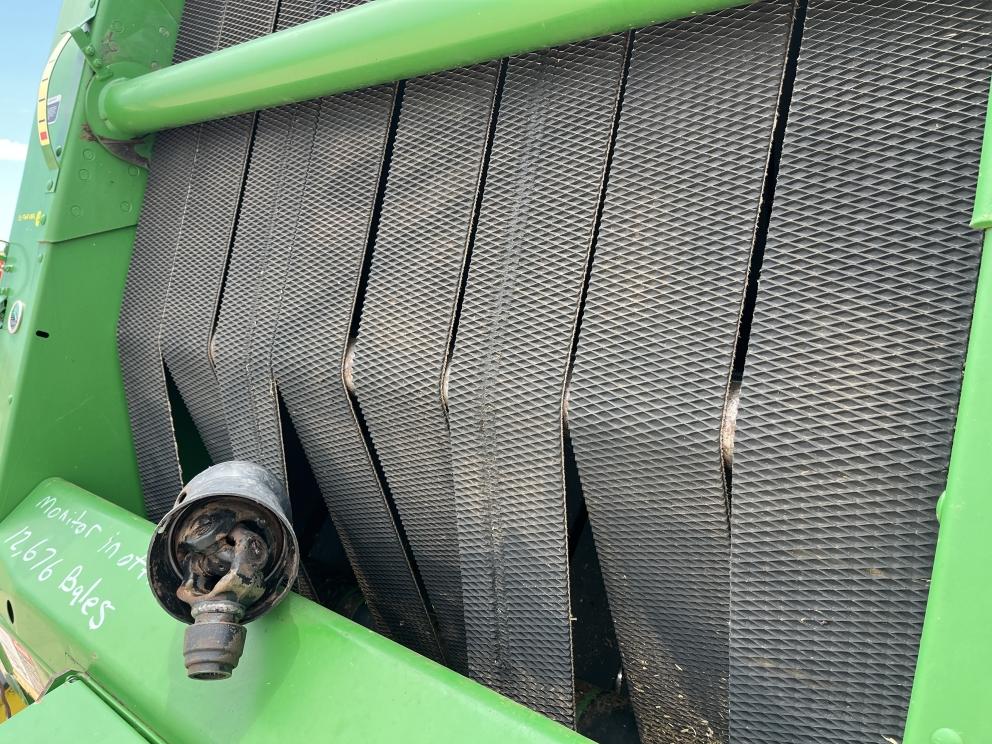 Image for 2002 John Deere 567