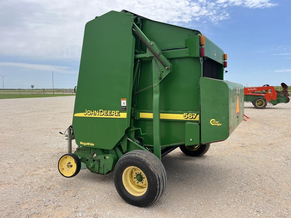 Image for 2002 John Deere 567
