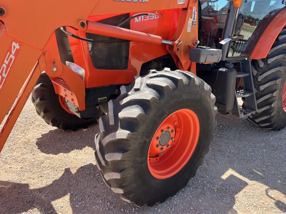 Image for 2016 Kubota M135GX