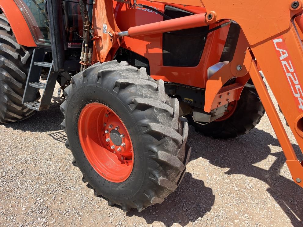 Image for 2016 Kubota M135GX