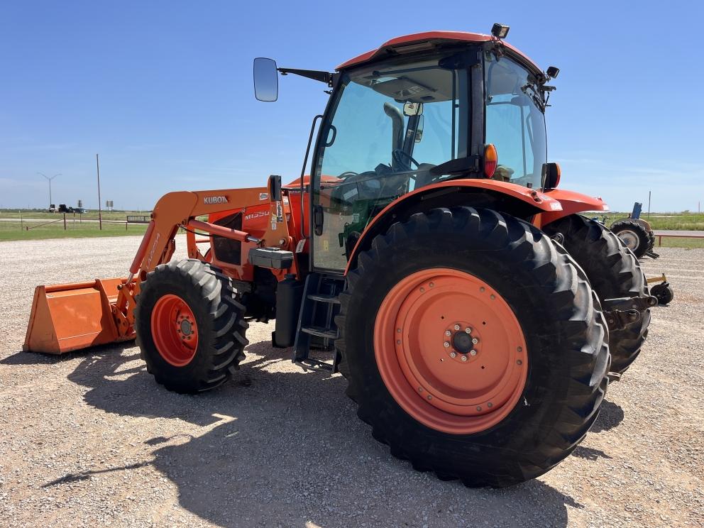 Image for 2016 Kubota M135GX