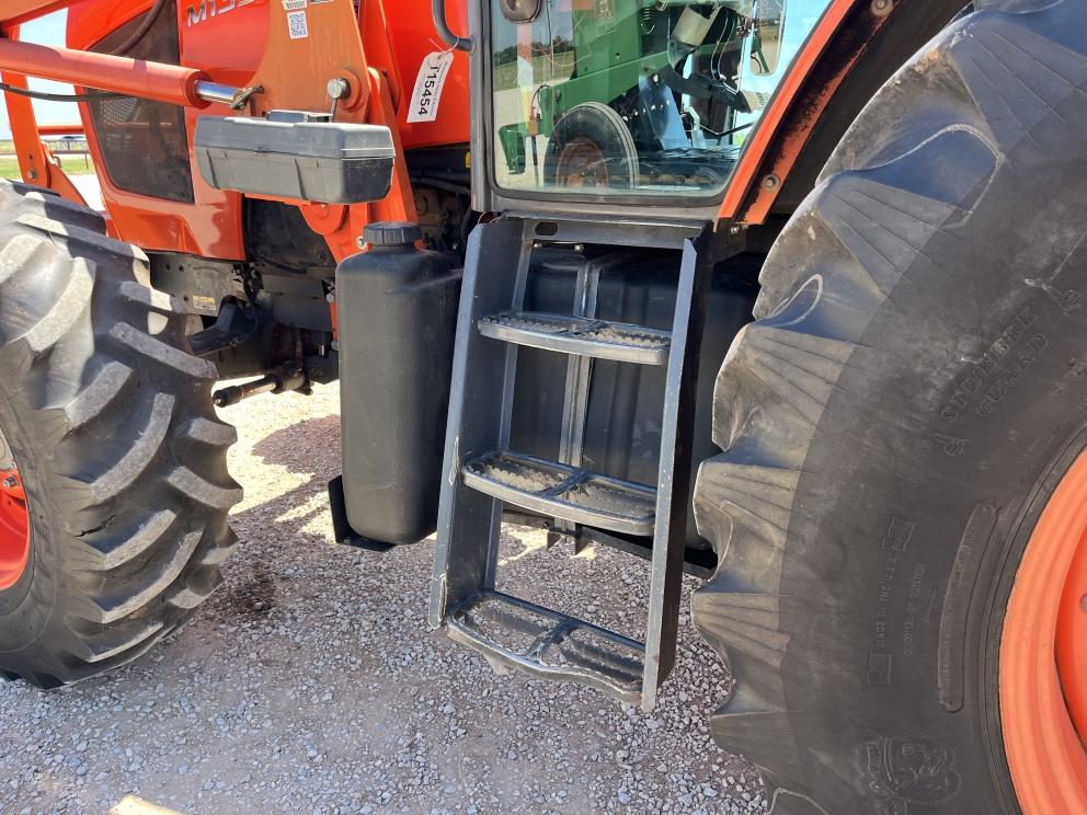 Image for 2016 Kubota M135GX