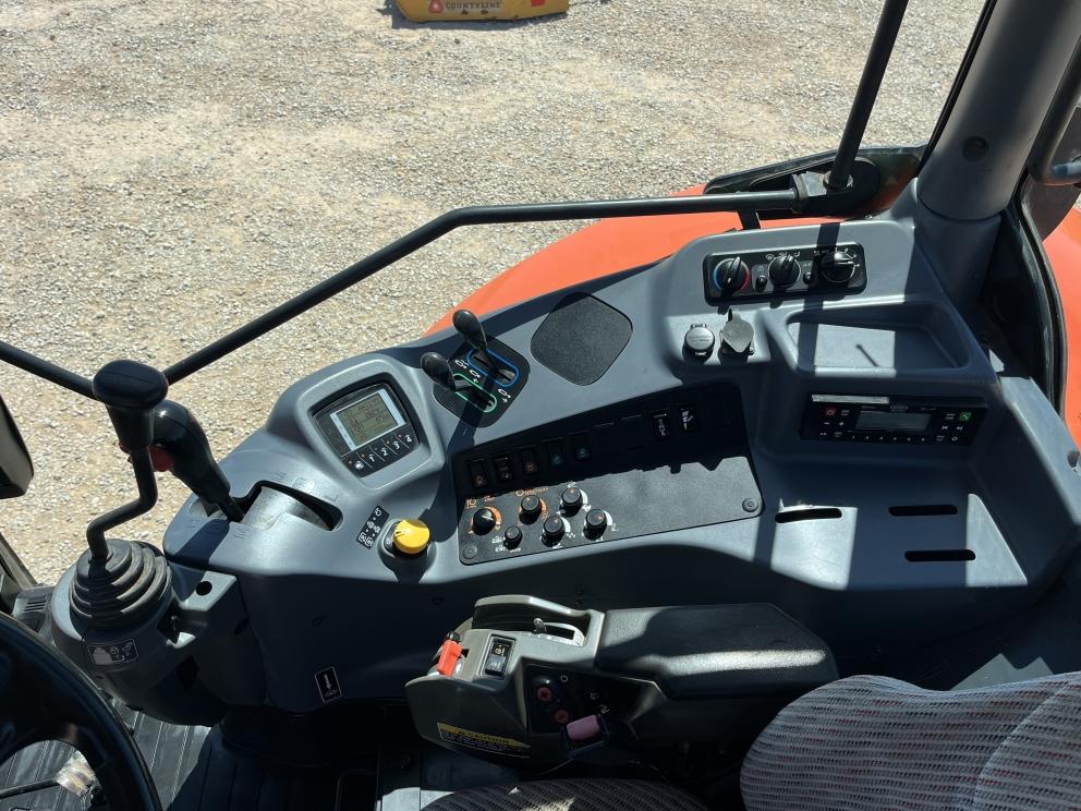 Image for 2016 Kubota M135GX