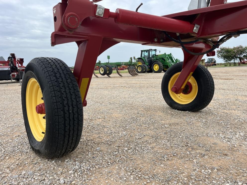 Image for 2015 New Holland PROCART 1225