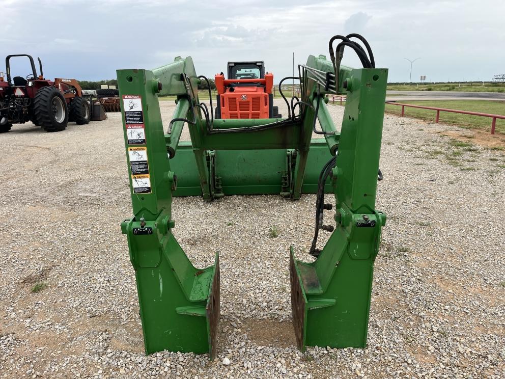 Image for 2005 John Deere 740