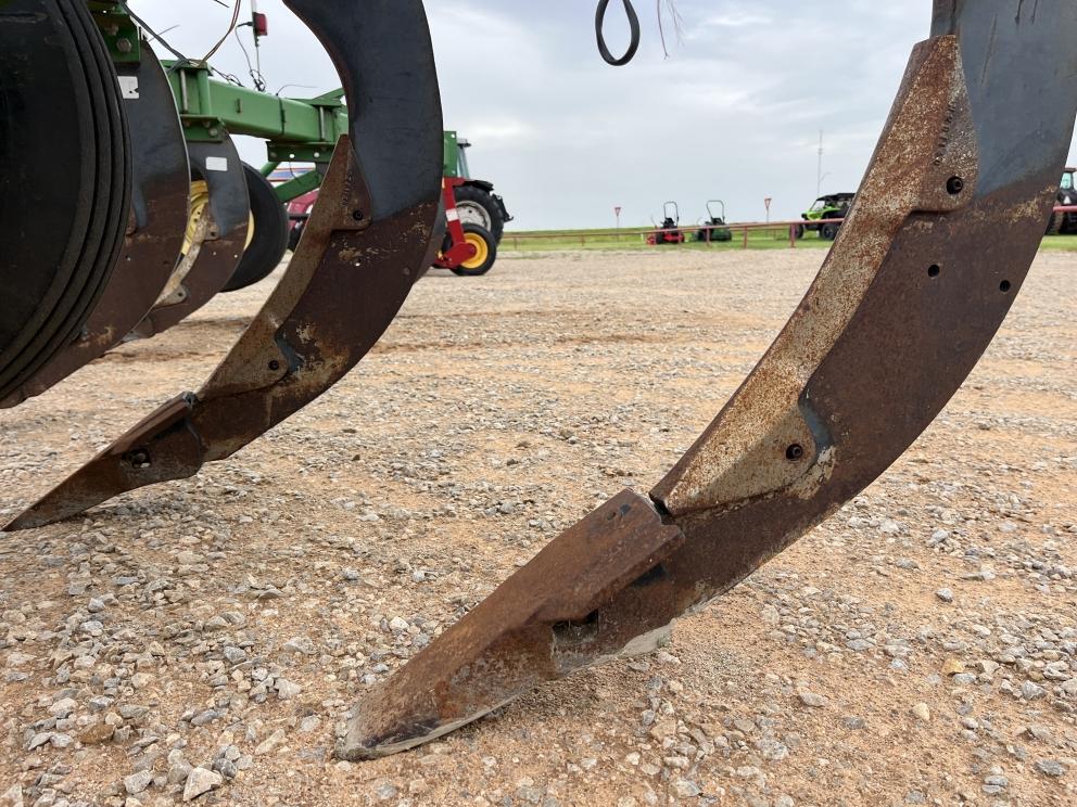 Image for 1999 John Deere 915