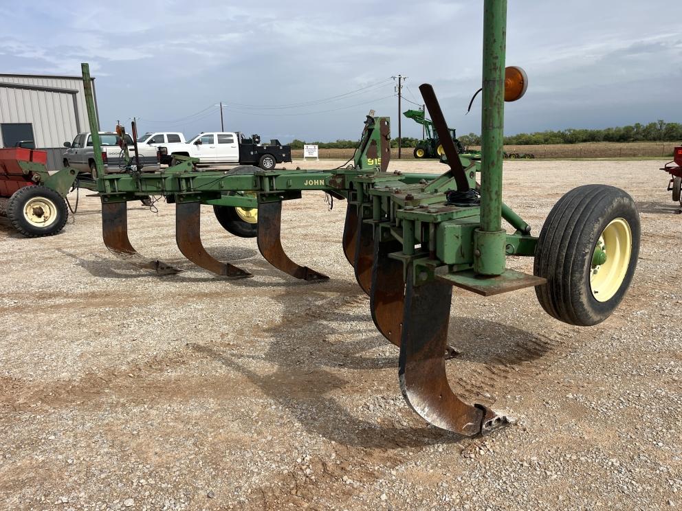 Image for 1994 John Deere 915