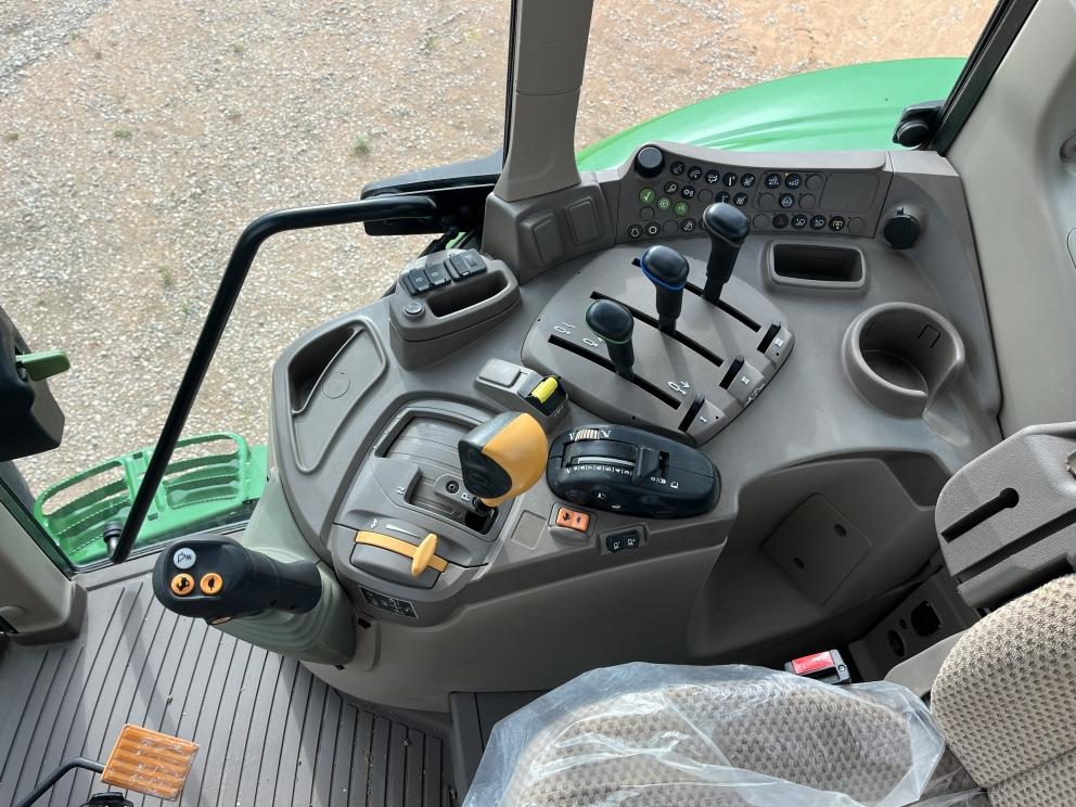 Image for 2023 John Deere 6145m