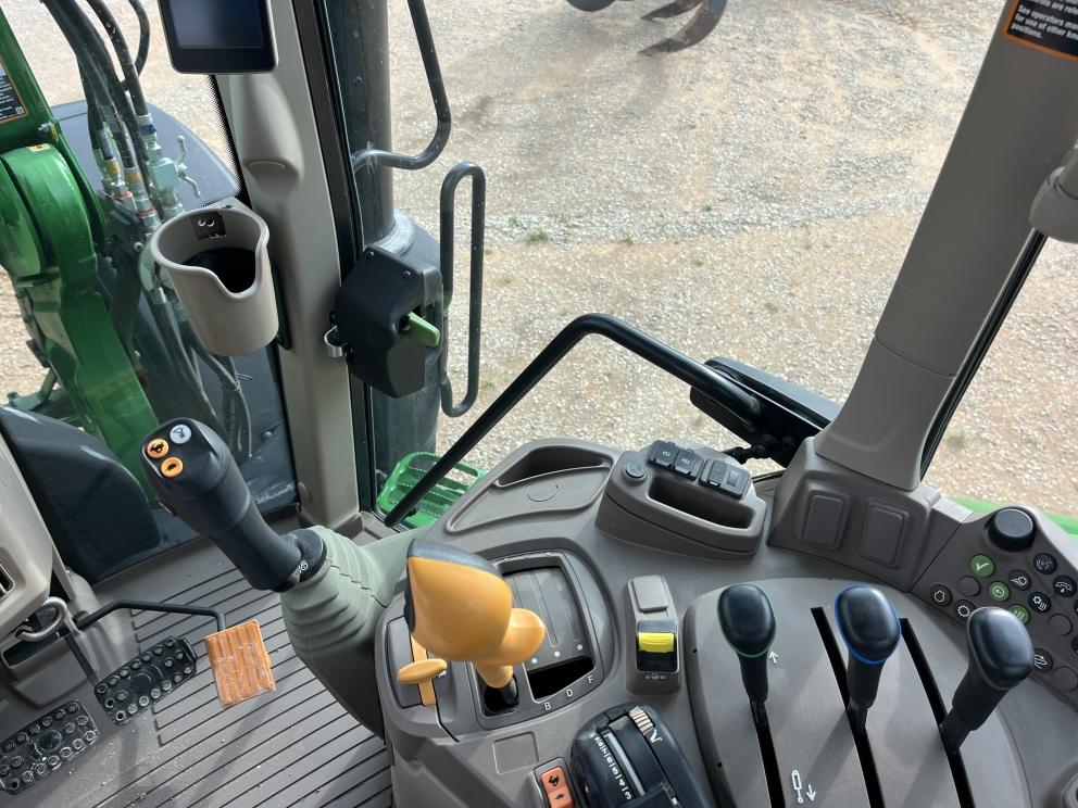 Image for 2023 John Deere 6145m