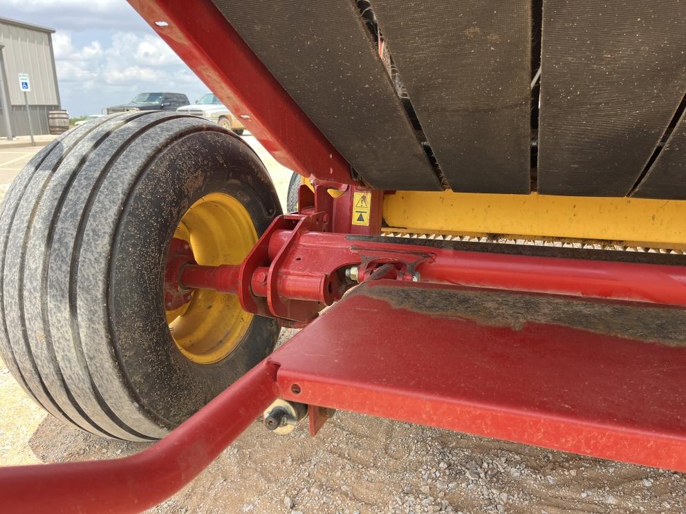 Image for 2015 New Holland ROLL-BELT 450
