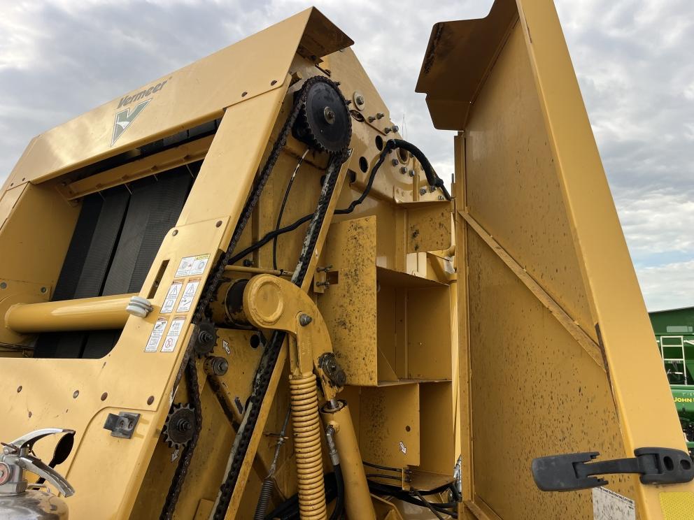 Image for 2013 Vermeer 604SM