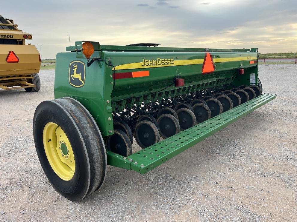 Image for 2010 John Deere BD1113