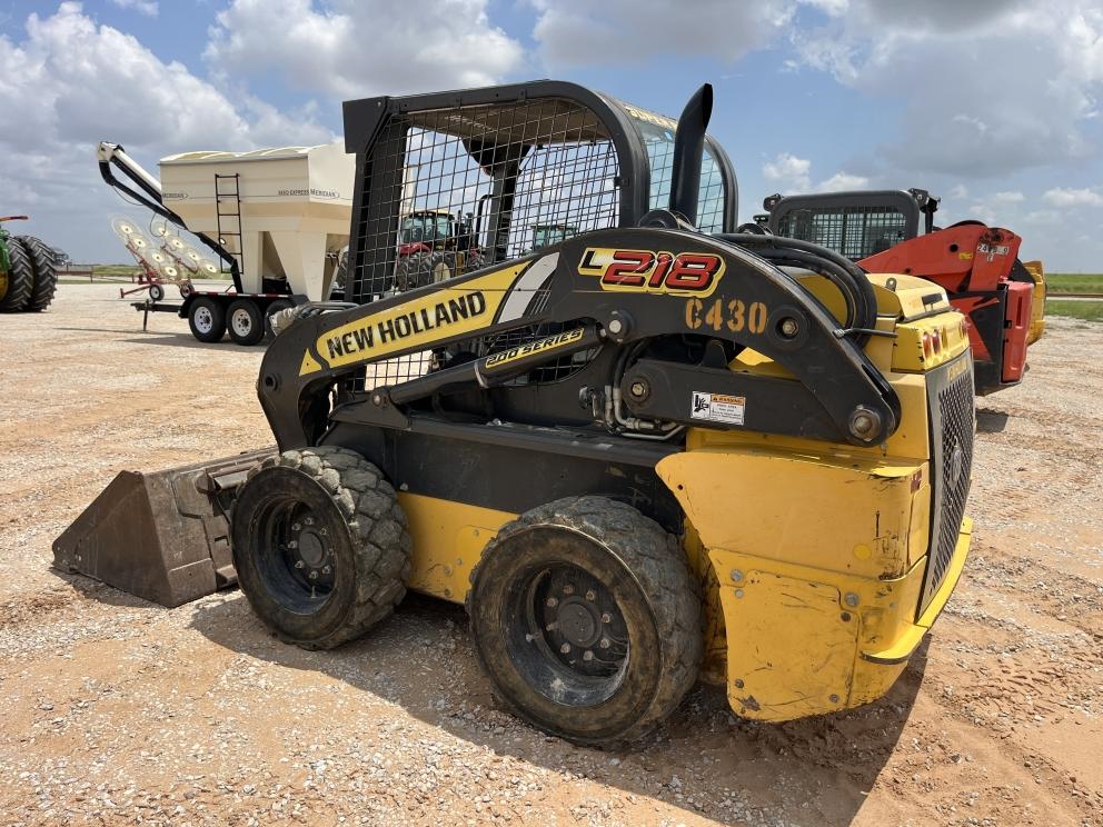 Image for 2016 New Holland L218