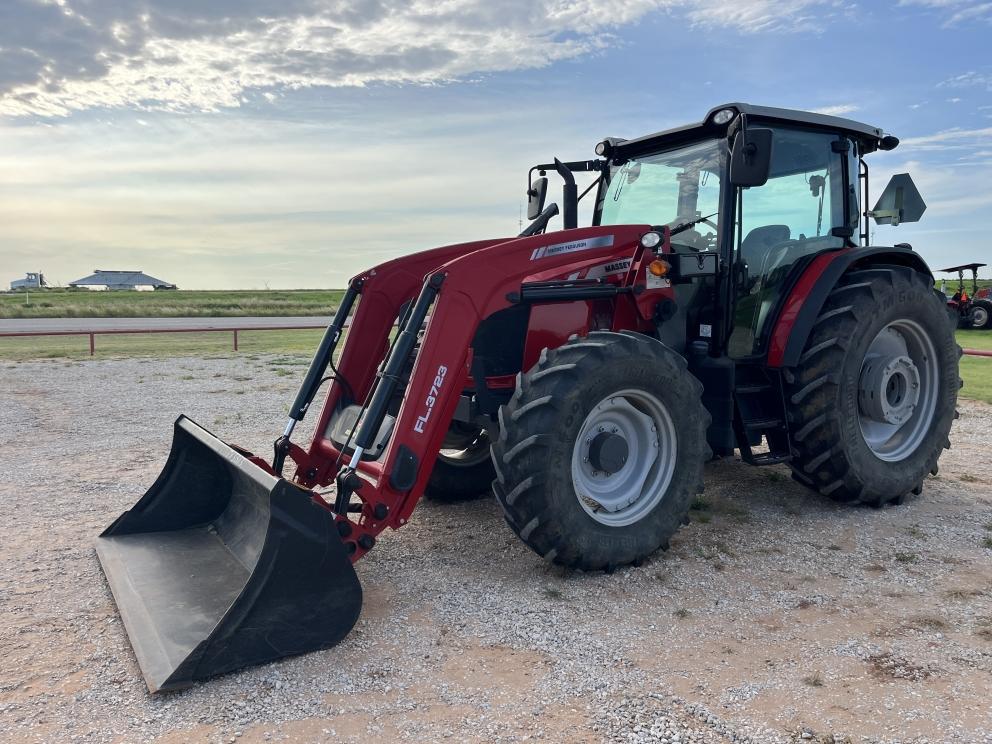 Image for 2019 Massey Ferguson 6713