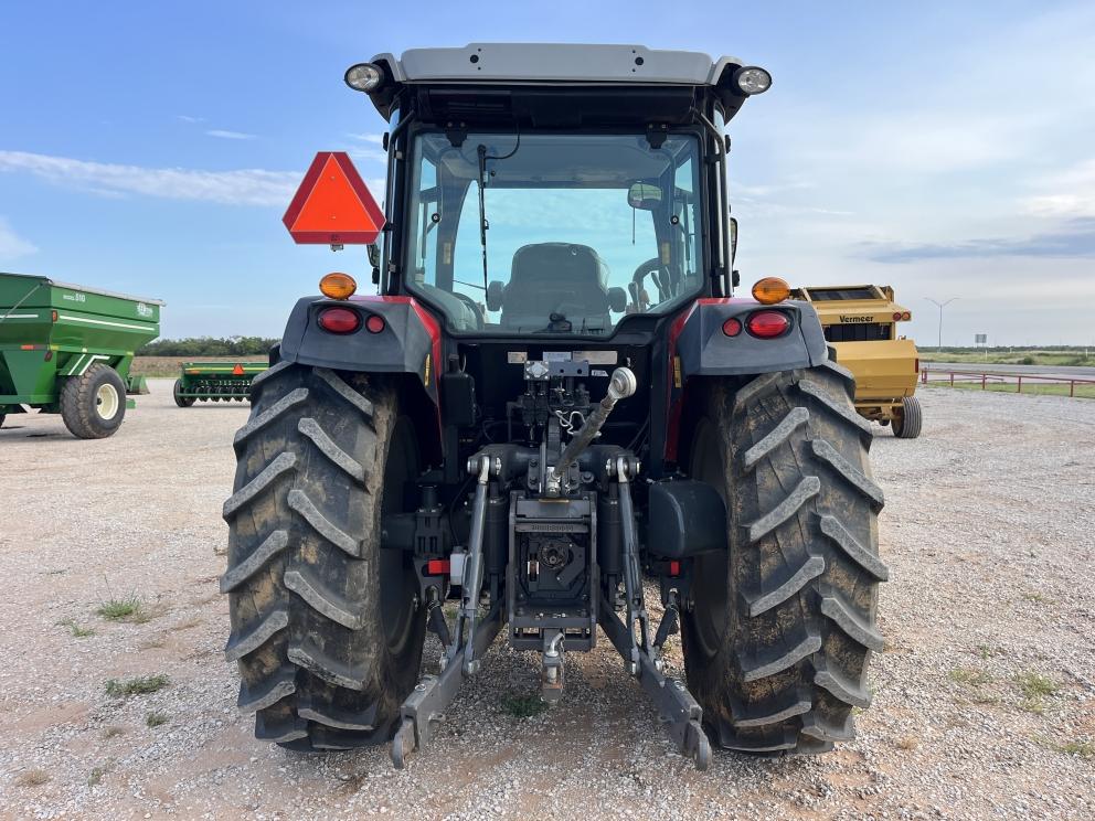 Image for 2019 Massey Ferguson 6713