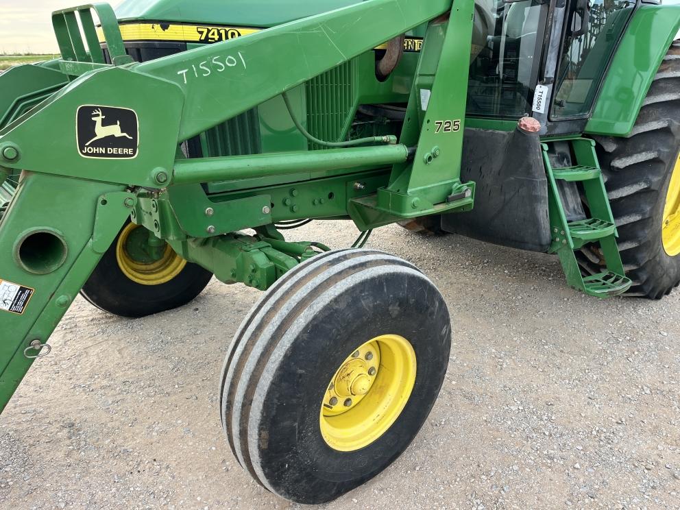 Image for 2001 John Deere 7410