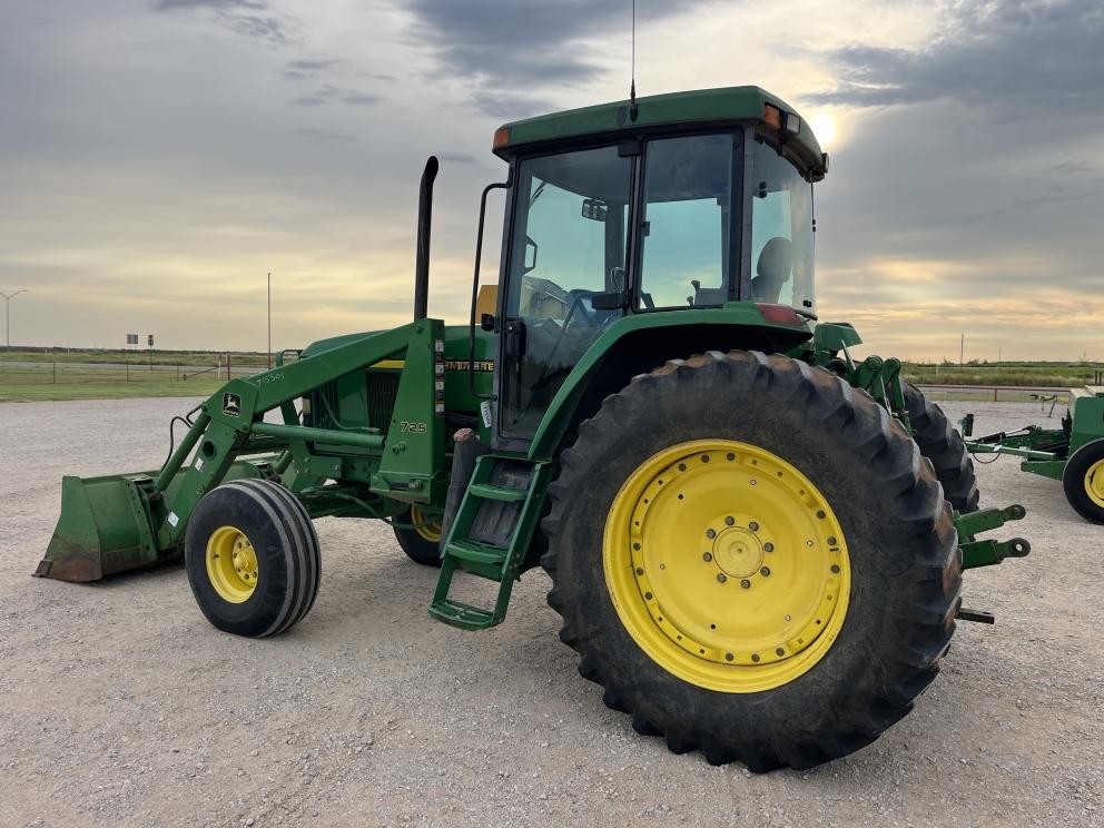 Image for 2001 John Deere 7410