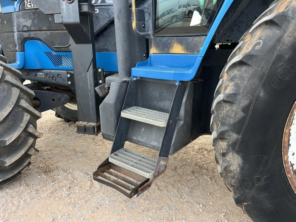Image for New Holland 8670